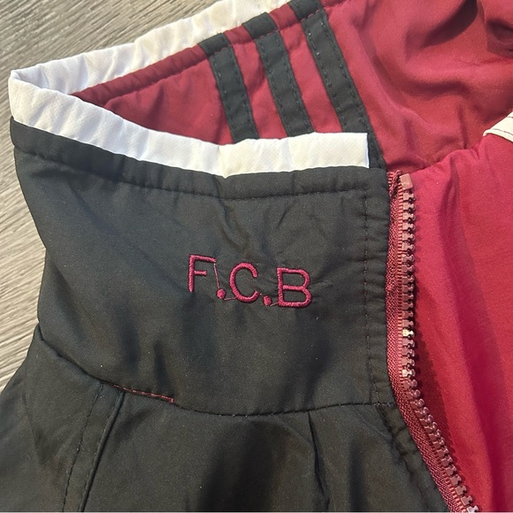 Retro FC Barcelona Reversible Bomber Jacket - Picture 8 of 12